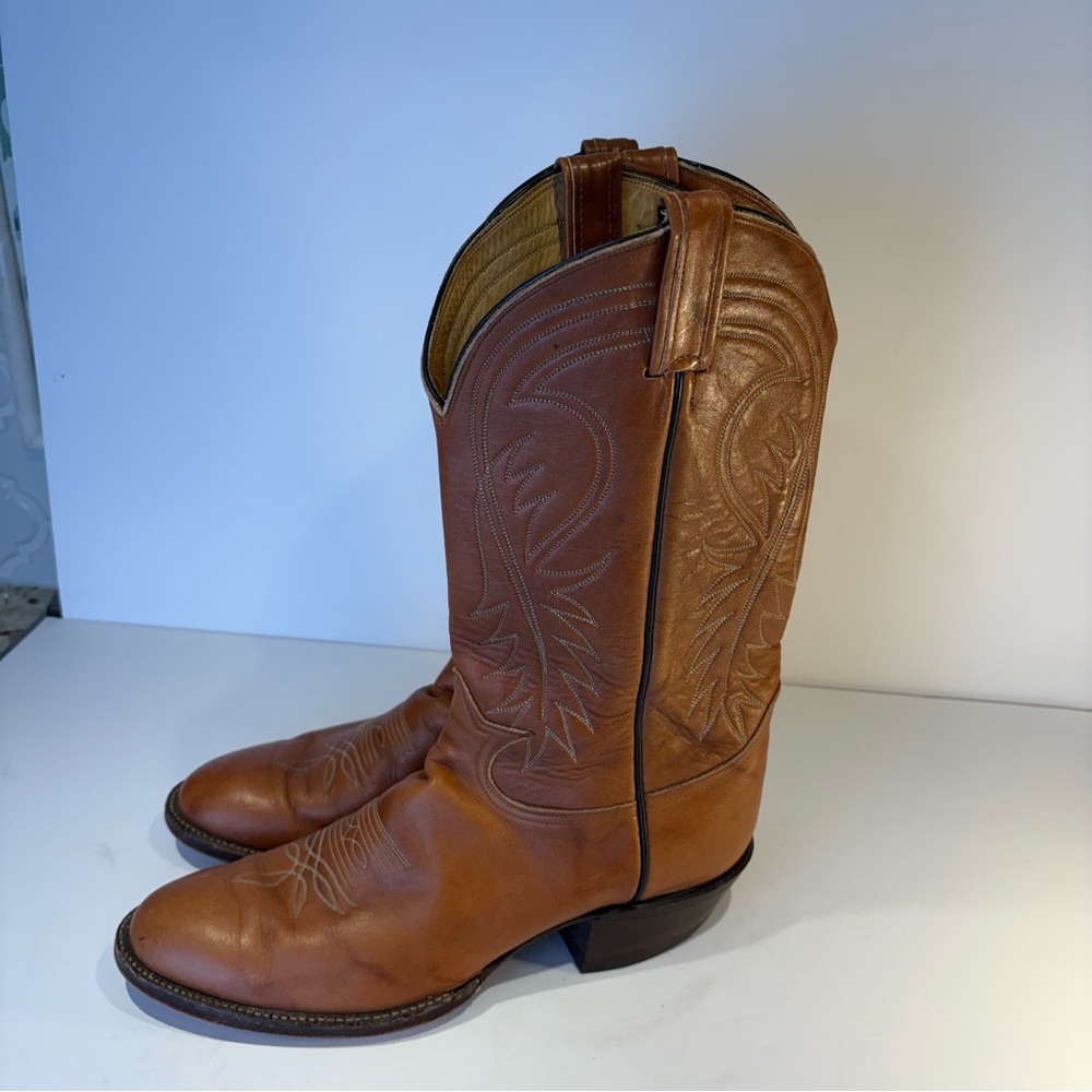 Vintage Tony Lama Brown Western Boots with Stitching Style # 6116 - Picture 7 of 10